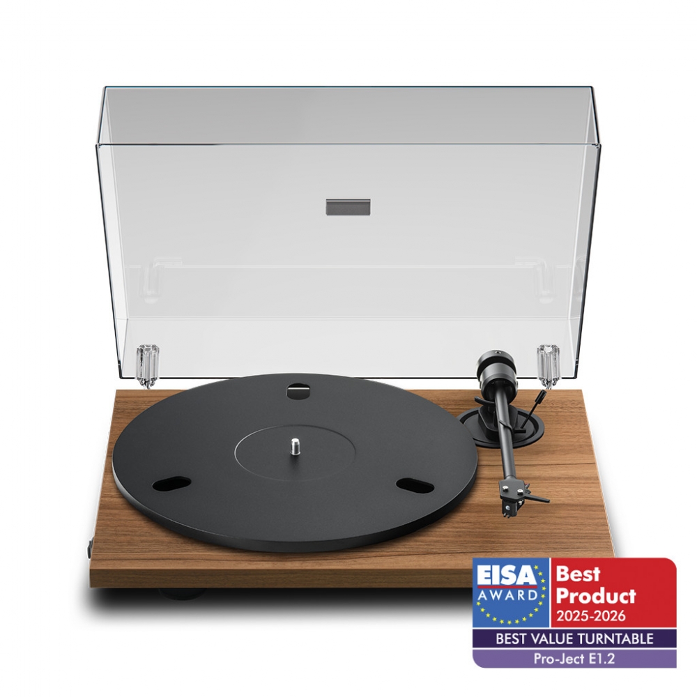 E1.2 - Plug & Play lemezjátszó, dió